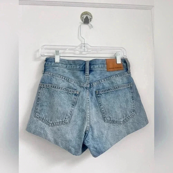 Aritzia Denim Forum
The Ex Boyfriend Hi-Rise
Jean Short Size 24 - Picture 6 of 6